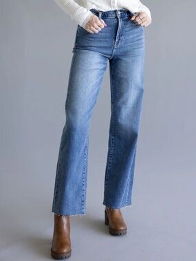 Hidden High Rise Logan Straight Leg Dad Jeans NWT